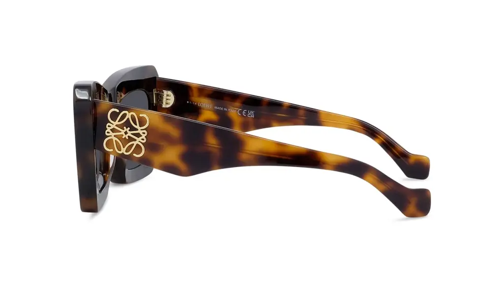 sunglasses-loewe-anagram-lw40145i-52a-52-21-havana.webp